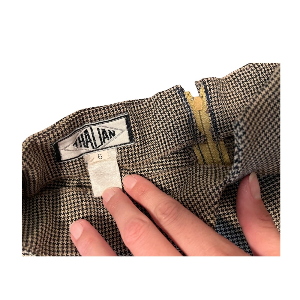 Thalian Women’s beige houndstooth high waist trousers - Picture 4 of 4